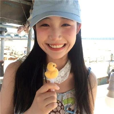 多可爱的战争 海报